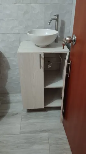 Casa En Venta En Niquia Parte Media. Cod V12670