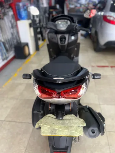 N-max Conet 2025 Con Muchos Extras Ppf Sliders Tapa Cajuela