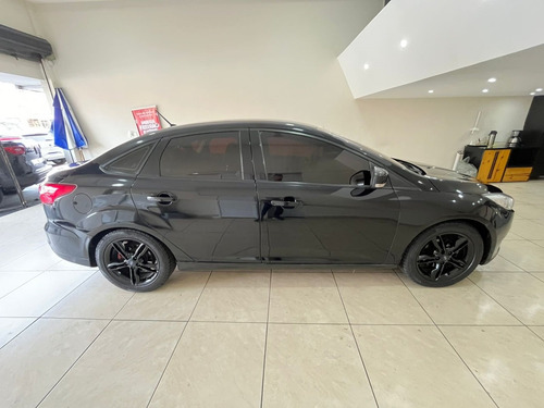 Ford Focus 2.0 SE PLUS 16V FLEX 4P POWERSHIFT