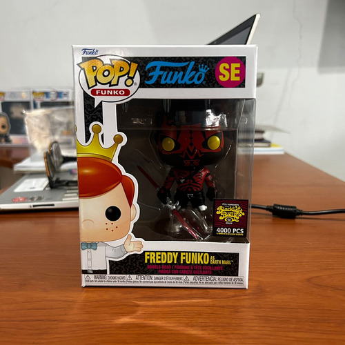 Funko Pop Freddy Darth Maul Fundays Blacklight Battle 2022