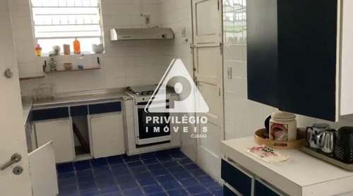 Imagem 12 de 24 de Casa No Jardim Botânico, 3 Quartos, 4 Vagas E Quintal. - 35969