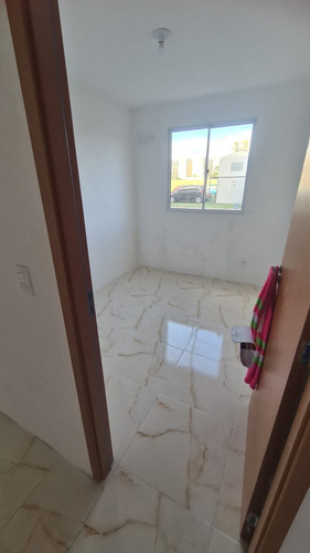 Aluga-se Apartamento Com 2 Quartos E 1 Vaga De Garagem