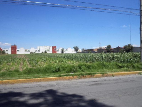 Venta De Terreno, Uso De Suelo  H 333  Y  H 200 En Metepec