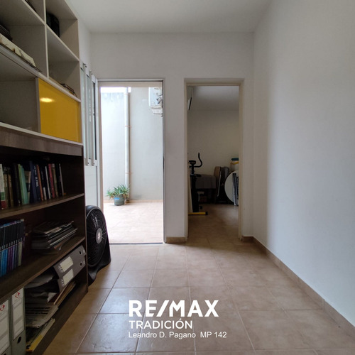 Venta Casa 3 Dorm. - Carlos Gardel 365, Rcia.