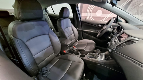 Imagen 4 de 25 de Chevrolet Cruze Lt 4 Puertas Automatico 0km 2022 Vm
