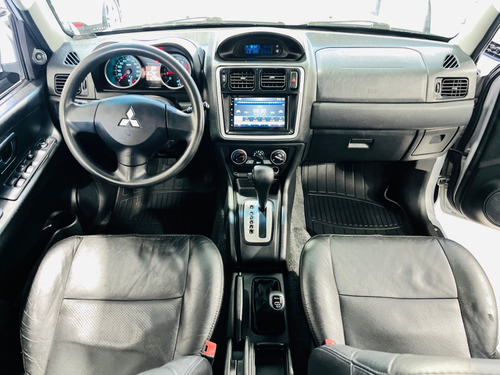 Mitsubishi Pajero TR4 2.0 4X4 16V 140CV FLEX 4P AUTOMÁTICO