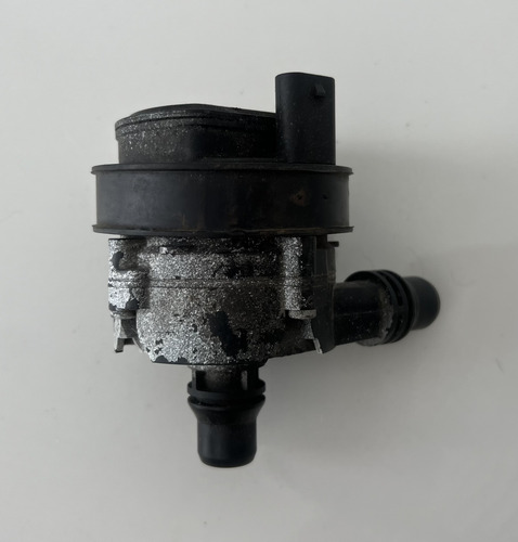 Bomba Auxiliar Mercedes C300 2020 A0005004386 (Usado)