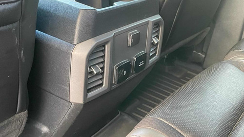 Imagen 12 de 18 de Ford F-150 Raptor Súper Cab