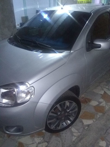 Fiat Uno 2013 1.0 Vivace Flex 5p