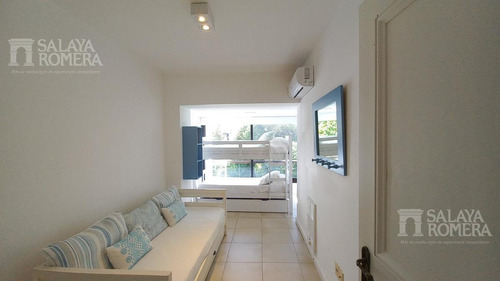Imagen 13 de 21 de Venta - Alquiler Temporal - Departamento 4 Dormitorios Servicio - Playa Brava Ref:3986039