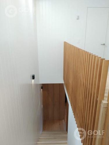 Vendo Casa En Propiedad Horizontal Con 4 Dormitorios, Piscina Y Parrillero, Con Renta, Carrasco