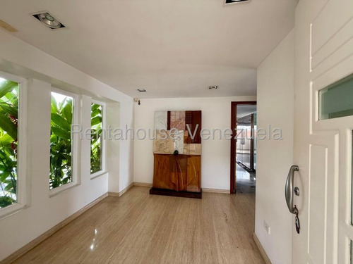 Casa En Venta En Colinas Del Tamanaco Jrz