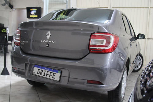 Imagem 4 de 13 de Renault Logan 1.0 12v Sce Flex Life Manual