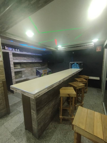 Mb. Bodegón Con Anexos En Ricardo Urriera