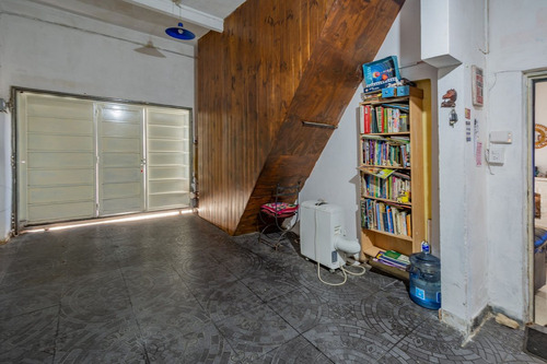 Casa Isidro Casanova