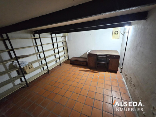 Casa En República De La Sexta - 2 Dor - Quincho