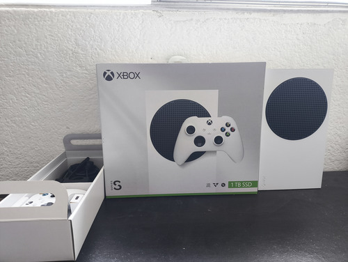 Consola Microsoft Xbox Series S De 1 Tb Blanca (Usado)
