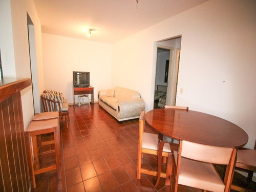 Imagem 1 de 8 de Guaruja Pitangueiras - Flat De Alto Padrão - 02 Garagens - Fl0009 - 34708775