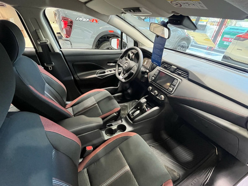 Nissan Versa 1.6 Sr Cvt