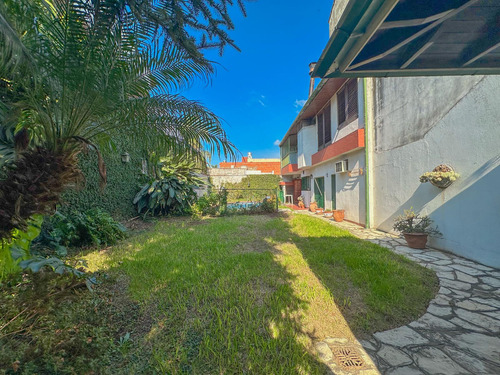 Casa En Venta En Lanús Este Con Patio