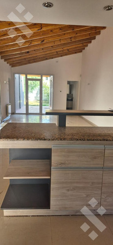Venta Casa 3 Dorm - Barrio Perticone, Centenario