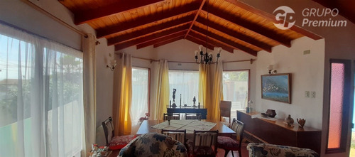 Casa Y Cabañas En Venta De 10 Dorm. Y 10 Estac. En Quintero