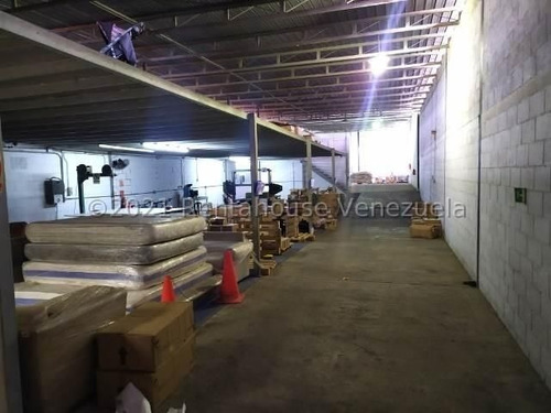 Imagen 5 de 30 de Galpon Con Local Comercial En Venta Barquisimeto Zona Centro, Selena Pacheco, Tlf. 04245197639 Cod.22-15059. Lara, Venezuela