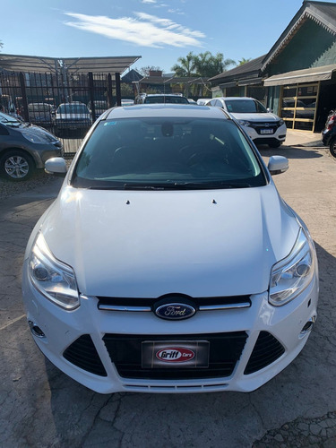 Imagen 2 de 18 de Ford Focus 4p 2.0l N Mt Titanium