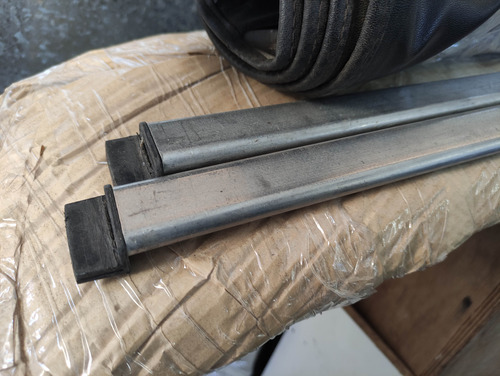 Lona Cobertor Original Ford Ranger Limited Negra Año 2020 (Usado)