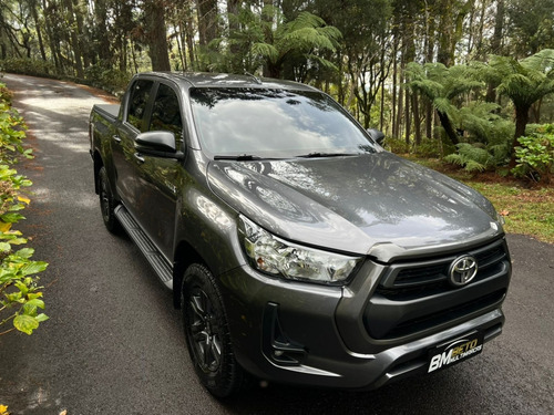 Toyota Hilux 2.8 D-4D TURBO DIESEL CD SR 4X4 AUTOMÁTICO
