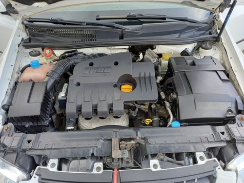 Imagem 11 de 14 de Stilo 1.8 Mpi 8v Flex 4p Automatizado