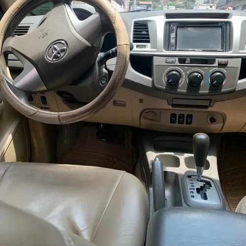 Toyota Fortuner 2.7l 4x2