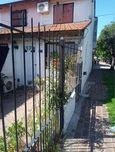 Venta Duplex De Dos Ambientes Con Cochera En Haedo