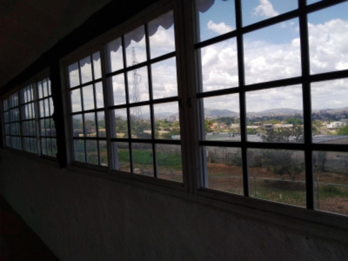 Imagen 5 de 12 de Venta De Terreno Con Casa En Cumbres De El Manzano.