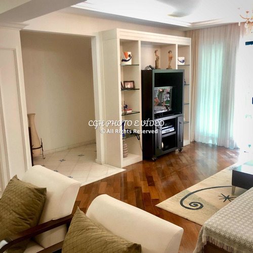 Apartamento Em Pitangueiras Finamente Decorado E Mobiliado