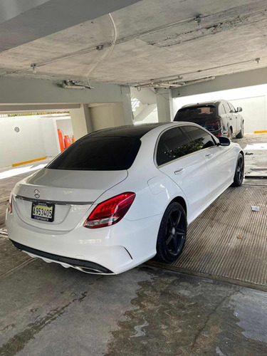 Mercedes Benz C300 4 Matic Package