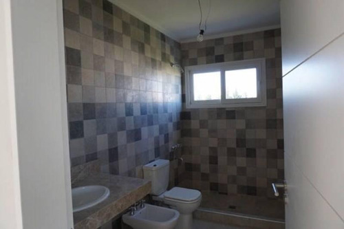 Imagen 11 de 12 de Casa En Venta En Los Lagos, Nordelta, G.b.a. Zona Norte