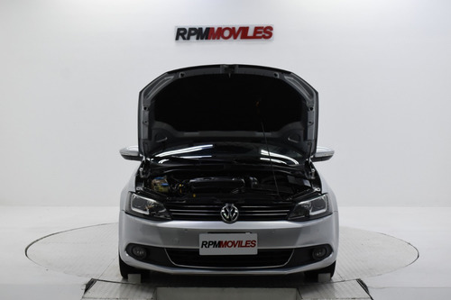 Volkswagen Vento 2.0 Sportline Dsg 2014 Rpm Moviles