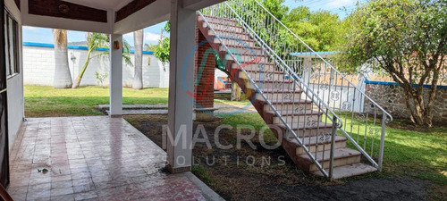 Casa En Renta En Fracc. Citlalin Con Amplio Jardín, Alberca Y Palapa