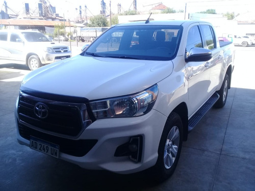 Toyota Hilux 2.8 Cd Srv 177cv 4x4 At