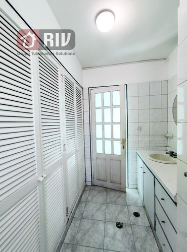 Venta - Apartamento Con Piscina Ubicado Caribe, Estado. La Guaira.