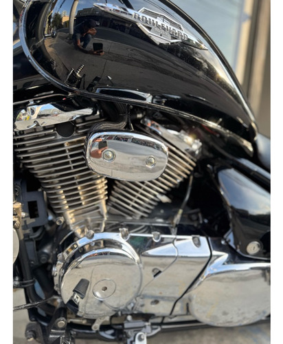 Suzuki Boulevard M800