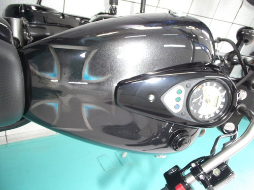 Kawasaki Vulcan 900 Custom