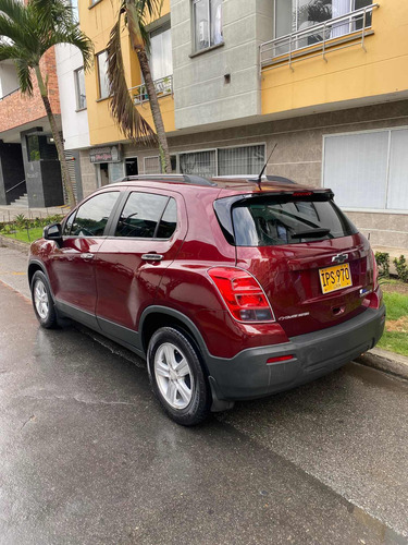 Imagen 4 de 14 de Chevrolet Tracker 2017 1.8 Ls Mecánica