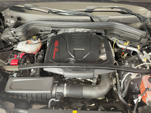 Alfa Romeo Stelvio 2.0L L4 Turbo Veloce Awd