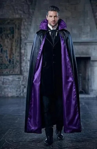 Capa De Vampiro Drácula Magico Dupla Face Cetim Luxo Adulto Cor Preto c/ Roxo Tamanho Un