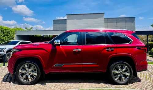 Toyota Sequoia 3.5 V6 Capstone
