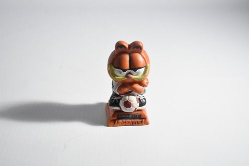 Figura De Garfield Futbolista Taller De Esculturas Tango