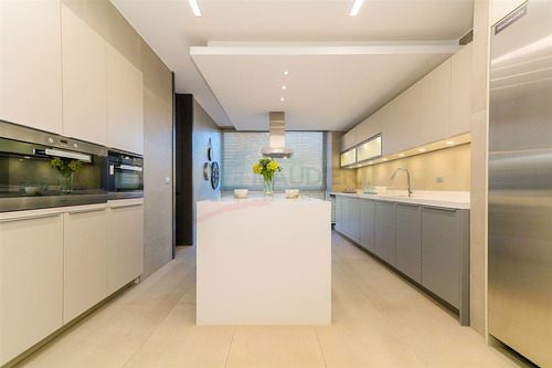 Departamento En Venta De 4 Dorm. En Las Condes