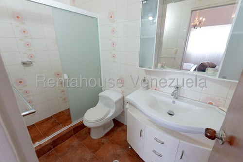 Townhouse - Colinas De Bello Monte - Mls #25-7743 - Yb